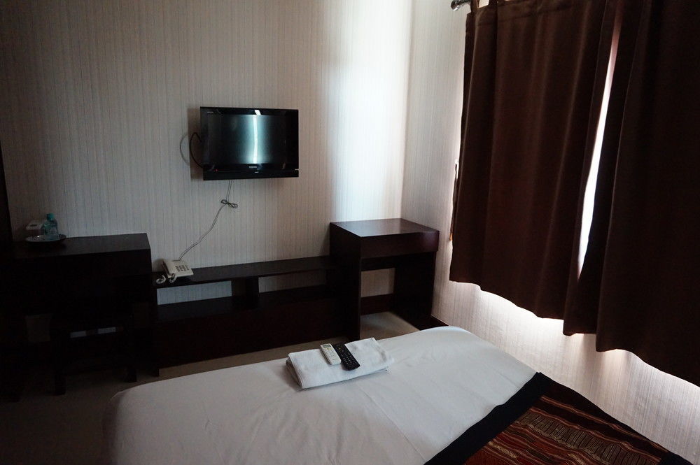 V Hotel Vientiane Exterior foto