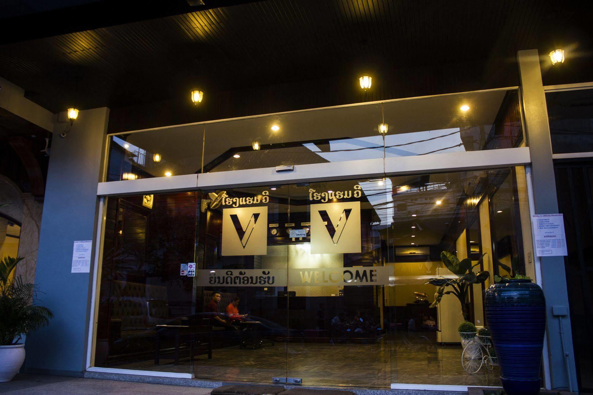 V Hotel Vientiane Exterior foto